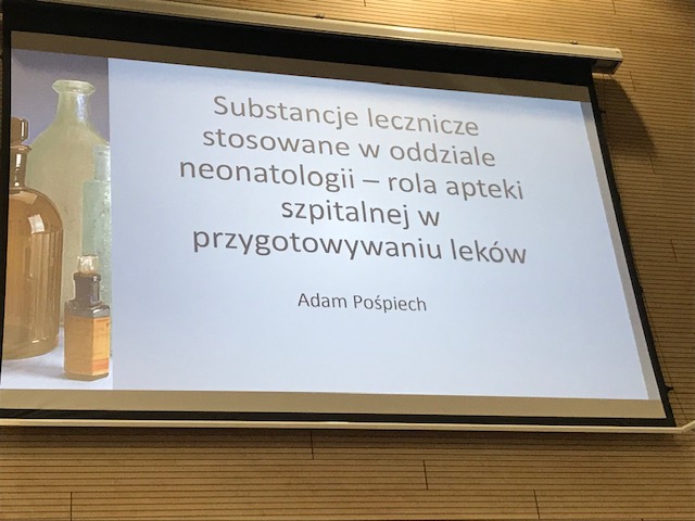 04.04.2019 – Upublicznienie pracy specjalizacyjnej z zakresu farmacji szpitalnej pt. „Substancje lecznicze stosowane w oddziale neonatologii – rola apteki szpitalnej w przygotowywaniu leków” – mgr Adam Pośpiech, Wojewódzkie Centrum Szpitalne Kotliny Jeleniogórskiej